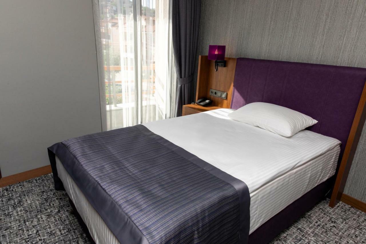 Businesspalas Deluxe Izmit Exterior photo