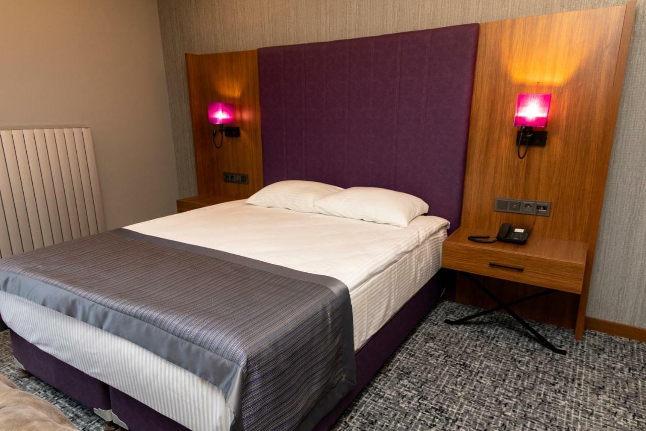 Businesspalas Deluxe Izmit Exterior photo