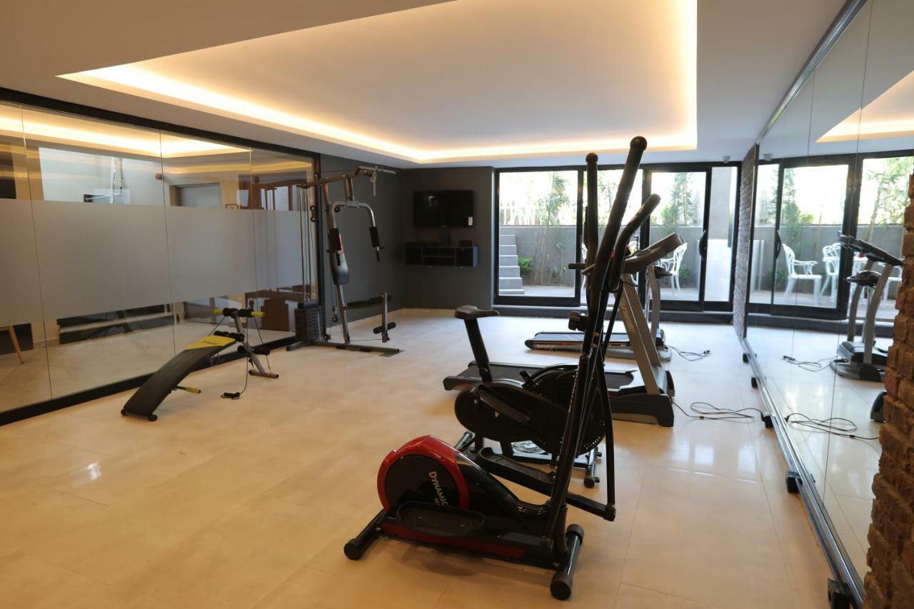 Businesspalas Deluxe Izmit Exterior photo