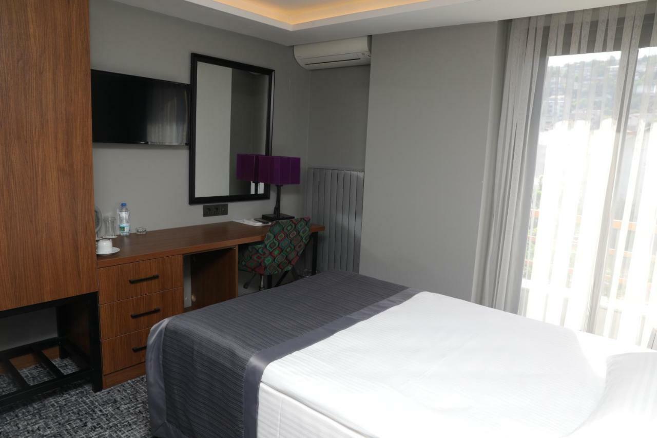 Businesspalas Deluxe Izmit Exterior photo